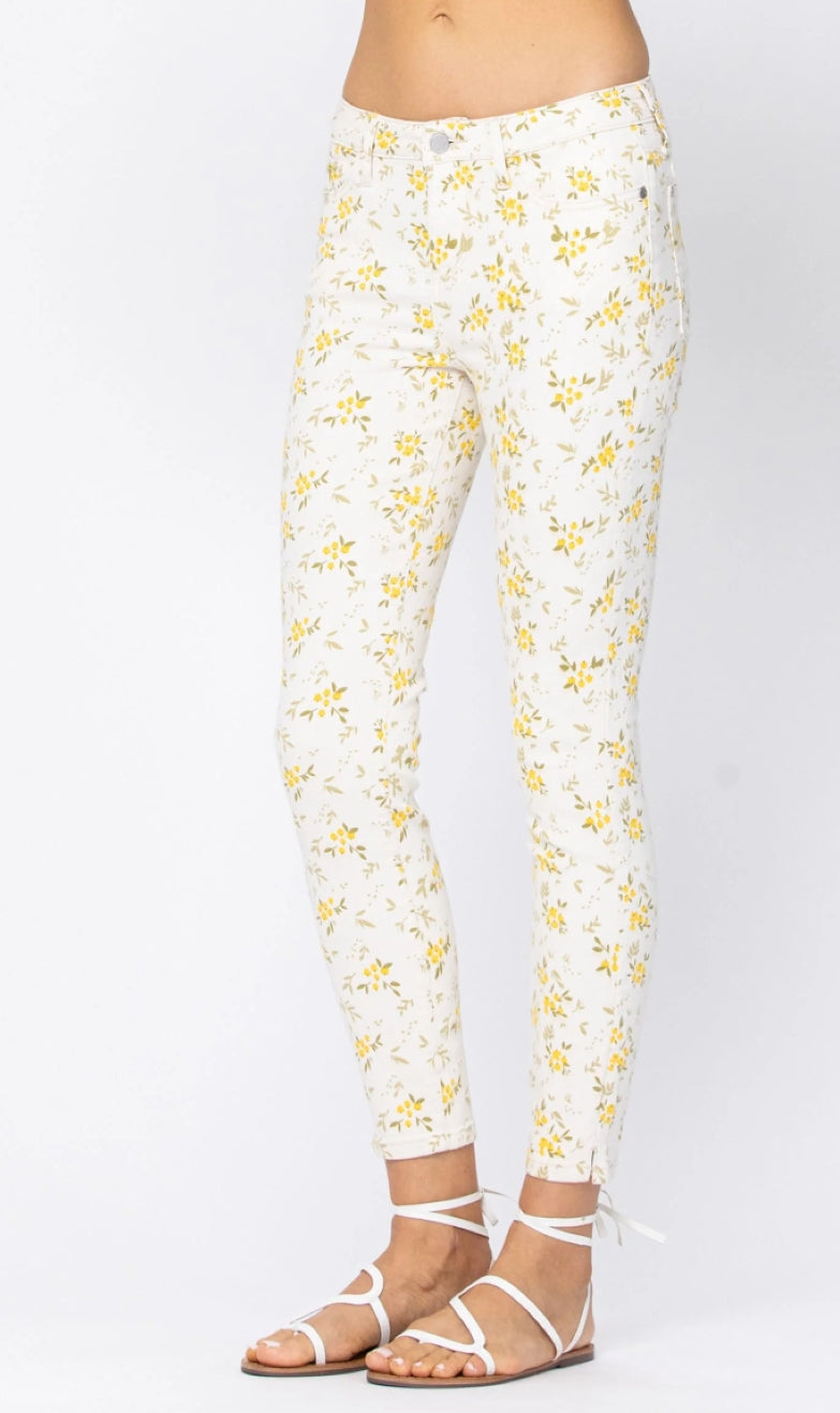 JUDY BLUE FLORAL PRINT SKINNY JEANS